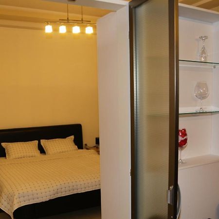 Hotel Ambasador Bitola Bagian luar foto